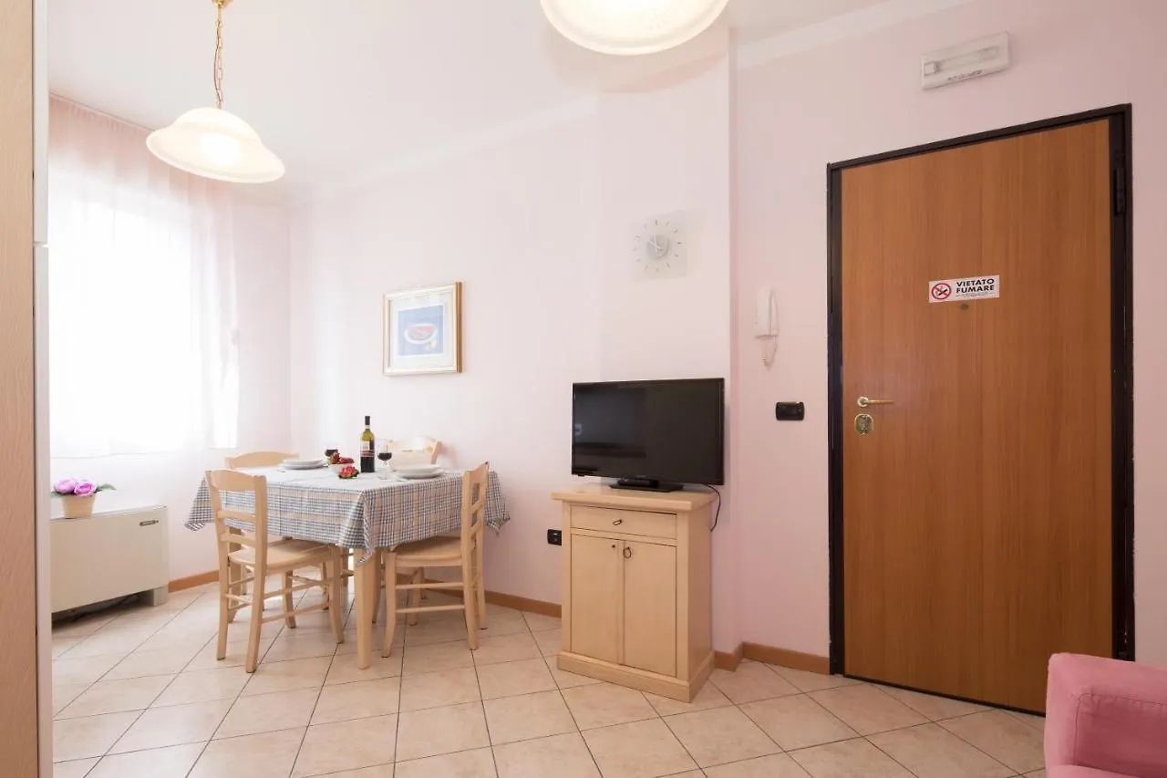 Residence Tre Trilo&Suites Rimini Hotel apartamentowy