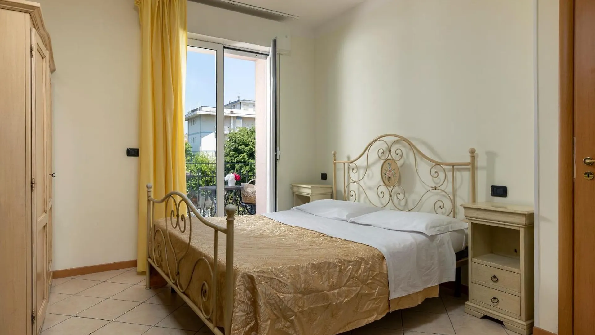 ** Hotel apartamentowy Residence Tre Trilo&Suites Rimini Włochy